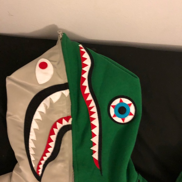 Ambush Design X Bape Medium - Picture 2 of 8